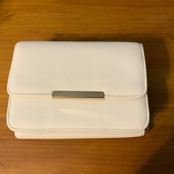 URBAN EXPRESSIONS CROSSBODY BAG - WHITE - Picture 2 of 11